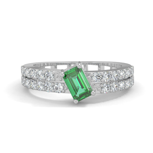White Gold, Diamond Ring, Verde Luxe Diamond Ring, natural diamonds, lab-grown diamonds, everyday ring, green emerald diamond, split shank band, diamond jewelry